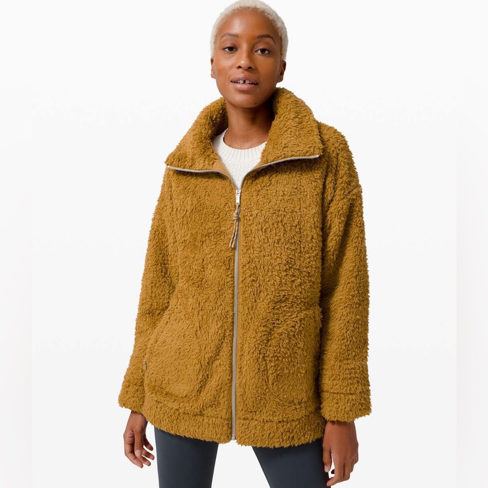 NWT lululemon oh so Sherpa jacket zip up 6